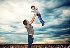 草莓视频成人APP厂家听说父爱能提高宝宝智商这是真的吗