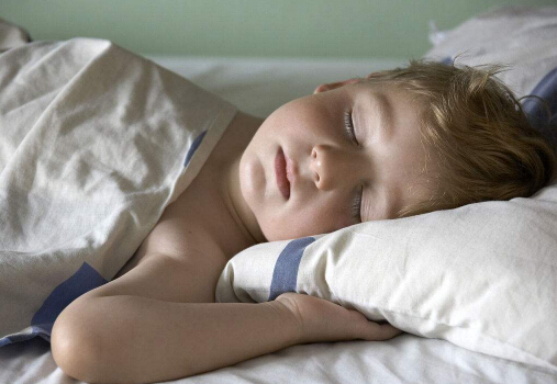 卧式秤能够检测儿童身高，好的睡眠性能够促进宝宝健康成长