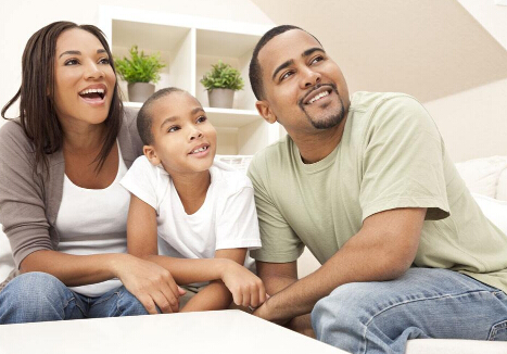 儿童草莓视频在线观看污污污家长经常陪孩子可以给孩子带来安全感增加孩子的自信心