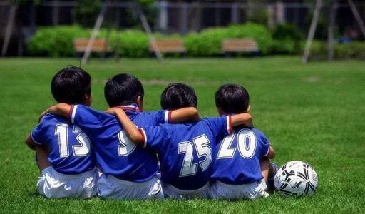 草莓视频APP下载黄厂家想让孩子长高高吗？快来加入运动行列