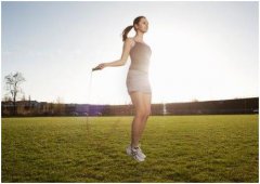 身高体重秤浅谈关于坚持每天跳绳可以增高减肥吗？跳绳需要注意什么？